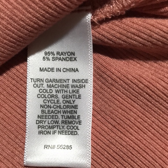 NWOT Lace Shorts & Express strappy tank - Picture 9 of 9